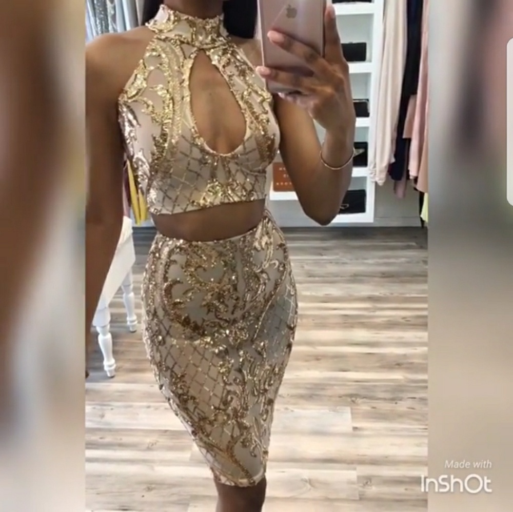 new gold sequined 2 piece set and used heels